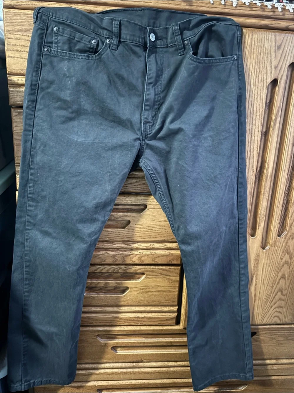 Levi's 513 Slim Straight Jeans in Charcoal Black